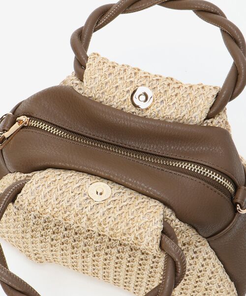 le.coeur blanc（ルクールブラン）の「ツイストハンドル2WAYトート（ショルダーバッグ・レディース・アイボリー・FREE）」の16枚目の写真