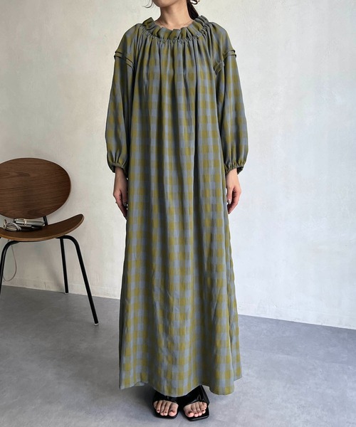 CAPRICIEUX LE'MAGE（カプリシューレマージュ）の「チェックギャザーネックワンピース（ワンピース・レディース・ネイビー/グリーン系その他・FREE）」の4枚目の写真