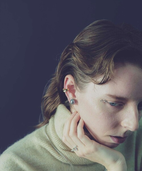 and cloud（アンドクラウド）の「Rust Earcuff（イヤーカフ・レディース・ブラック/イエローゴールド/シルバー・FREE）」の11枚目の写真