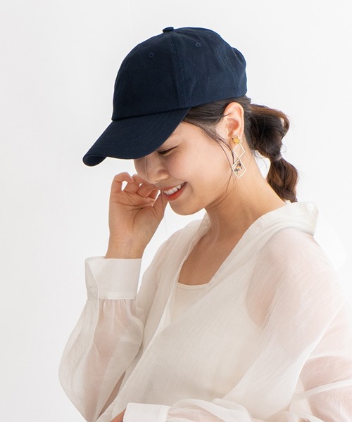 VitaFelice(ヴィータフェリーチェ)の「綿100%シンプルキャップ コットンキャップ(キャップ・レディース・グリーン系その他/チャコールグレー/ベージュ/ブラック/アイボリー/ネイビー・FREE)」の6枚目の写真