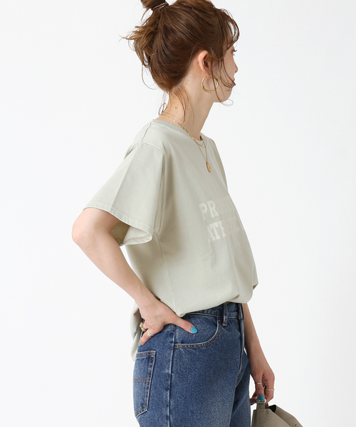 B.C STOCK(ベーセーストック)の「ピグメント2段ロゴTシャツ(Tシャツ/カットソー・レディース・ホワイト/ベージュ/ネイビー/グリーン・FREE)」の10枚目の写真