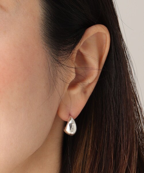UNTITLED（アンタイトル）の「◇しずくピアス（ピアス（両耳用