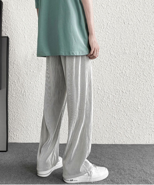 neos(ネオス)の「【neos -addictive design-】ルーズシルエット プリーツ ワイド イージー パンツ(その他パンツ・メンズ・ホワイト/チャコールグレー/ブラック/ブルー・MEDIUM/LARGE/X-LARGE)」の5枚目の写真