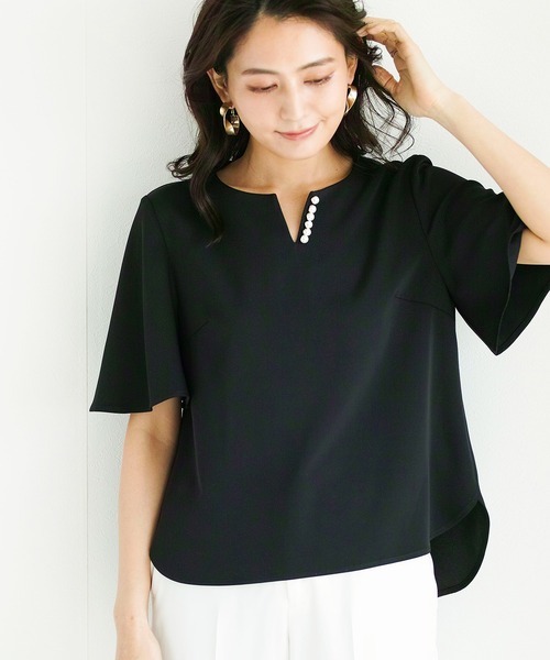WHITE JOOLA（ホワイトジョーラ）の「【手洗いできる・WEB限定】パールキーネックデザインフレアー半袖ブラウス（シャツ/ブラウス・レディース・ブラック/ベージュ/オフホワイト・LL/SS/S/M/L）」の15枚目の写真