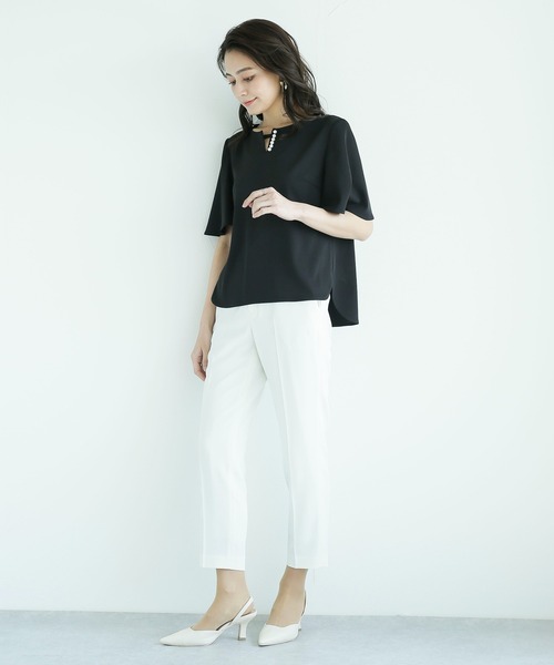 WHITE JOOLA（ホワイトジョーラ）の「【手洗いできる・WEB限定】パールキーネックデザインフレアー半袖ブラウス（シャツ/ブラウス・レディース・ブラック/ベージュ/オフホワイト・LL/SS/S/M/L）」の21枚目の写真