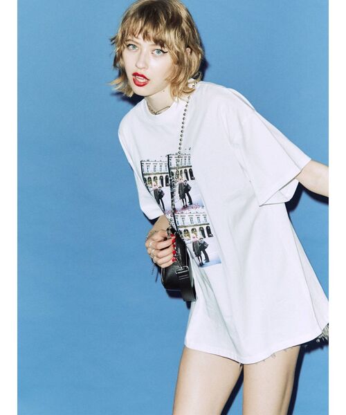 jouetie(ジュエティ)の「カラーフォトスーパーBIG Tシャツ(Tシャツ/カットソー・レディース・ブラック/オフホワイト/ブルー・MEDIUM)」の6枚目の写真