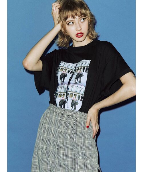 jouetie(ジュエティ)の「カラーフォトスーパーBIG Tシャツ(Tシャツ/カットソー・レディース・ブラック/オフホワイト/ブルー・MEDIUM)」の10枚目の写真