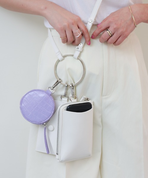 COLONY 2139(コロニートゥーワンスリーナイン)の「3連ショルダーバッグ/スマホショルダー/スマホポーチ(ショルダーバッグ・レディース・ブラック/パープル/ブラウン/グリーン/ブラック系その他/ライトベージュ/ネイビー/ライトブルー/ダークグリーン/シルバー/ブラック系その他2/ベージュ/ブラック系その他3・FREE)」の12枚目の写真