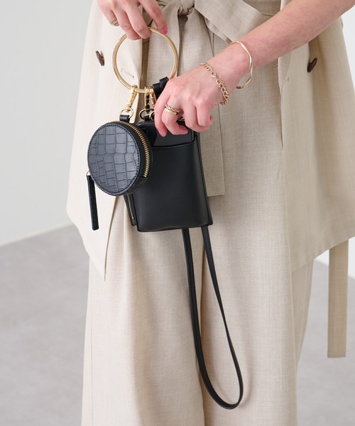 COLONY 2139(コロニートゥーワンスリーナイン)の「3連ショルダーバッグ/スマホショルダー/スマホポーチ(ショルダーバッグ・レディース・ブラック/パープル/ブラウン/グリーン/ブラック系その他/ライトベージュ/ネイビー/ライトブルー/ダークグリーン/シルバー/ブラック系その他2/ベージュ/ブラック系その他3・FREE)」の17枚目の写真