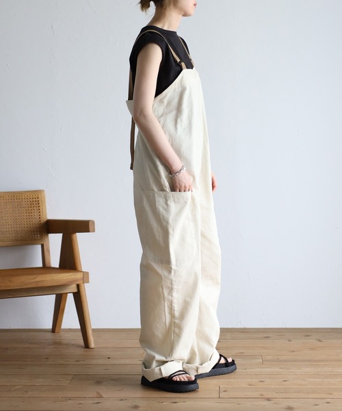 Bonjour Sagan（ボンジュールサガン）の「ベルトショルダーオーバーオール（サロペット/オーバーオール・レディース・ブラック/カーキ/ライトベージュ・FREE）」の11枚目の写真