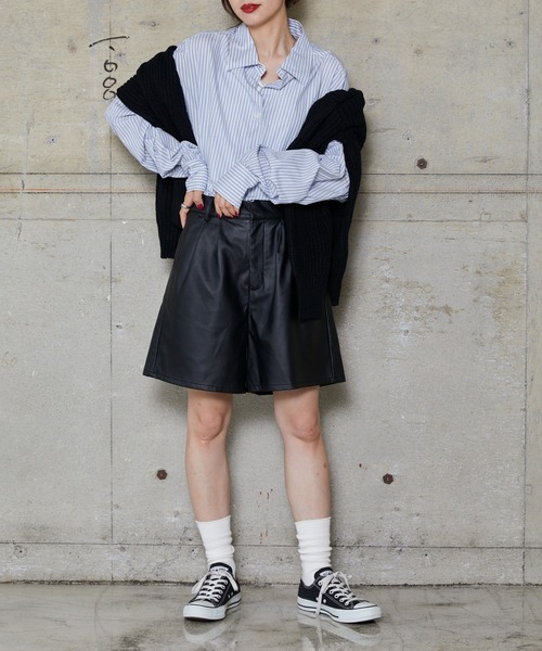 WEGO（ウィゴー）の「WEGO/フェイクレザーハーフパンツ（その他パンツ・レディース・アイボリー/ブラック・FREE）」の7枚目の写真