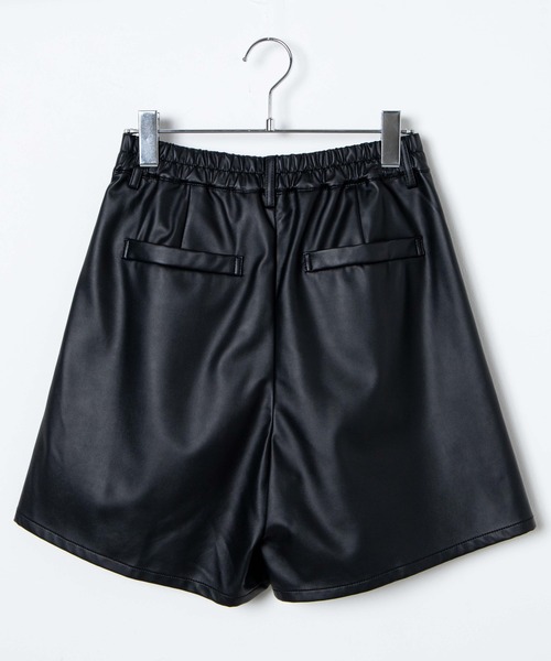 WEGO（ウィゴー）の「WEGO/フェイクレザーハーフパンツ（その他パンツ・レディース・アイボリー/ブラック・FREE）」の21枚目の写真