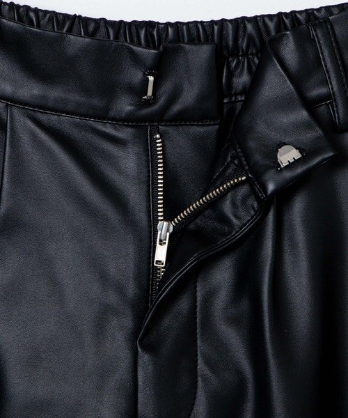 WEGO（ウィゴー）の「WEGO/フェイクレザーハーフパンツ（その他パンツ・レディース・アイボリー/ブラック・FREE）」の16枚目の写真