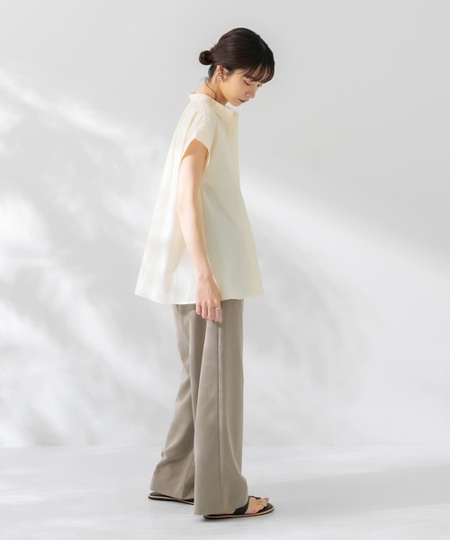 KBF（ケイビーエフ）の「タックフレアスリーブレスブラウス（シャツ/ブラウス・レディース・ブラック/アイボリー/ホワイト系その他・ONE）」の9枚目の写真