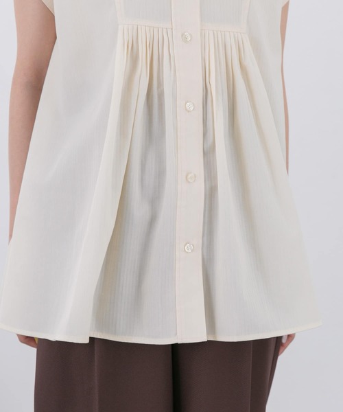 KBF（ケイビーエフ）の「タックフレアスリーブレスブラウス（シャツ/ブラウス・レディース・ブラック/アイボリー/ホワイト系その他・ONE）」の15枚目の写真