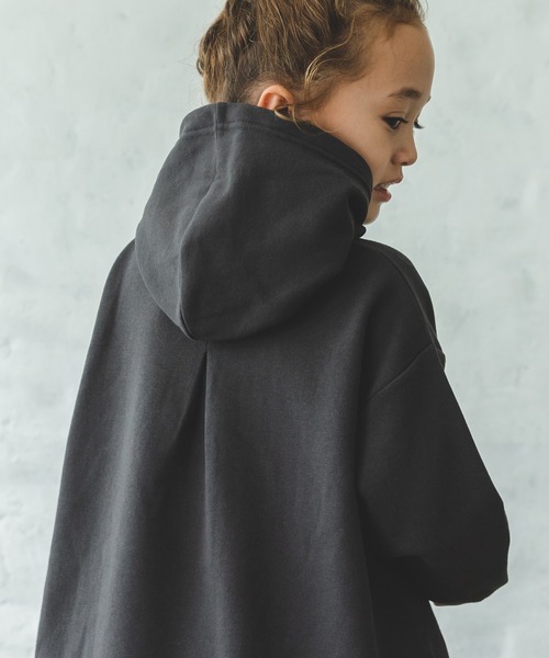 pairmanon（ペアマノン）の「【毛玉になりにくい裏起毛】【ママとおそろい】長袖ラウンドヘムパーカー（パーカー・キッズ・ブラック/モカ/ミント/アイボリー・90/120/110/100/130/140/150）」の7枚目の写真