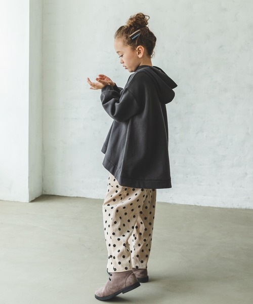 pairmanon（ペアマノン）の「【毛玉になりにくい裏起毛】【ママとおそろい】長袖ラウンドヘムパーカー（パーカー・キッズ・ブラック/モカ/ミント/アイボリー・90/120/110/100/130/140/150）」の8枚目の写真