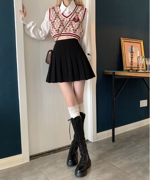 gossip!ロサンゼルス(ゴシップロサンゼルス)の「プリーツミニスカート(スカート・レディース・ホワイト/ブラック/グレー・S/M)」の4枚目の写真