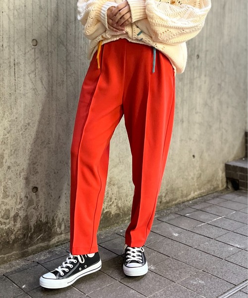 mi via loca（ミヴィアロカ）の「コクーンラウンジパンツ（その他パンツ・レディース・ブラック/ダークグリーン/マスタード/モカ/コーラル/ライトグリーン・FREE）」の6枚目の写真