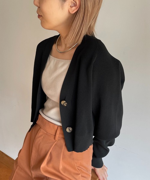 CAPRICIEUX LE'MAGE（カプリシューレマージュ）の「畦クロップカーディガン（カーディガン/ボレロ・レディース・ブラック/オフホワイト/モカ・FREE）」の16枚目の写真