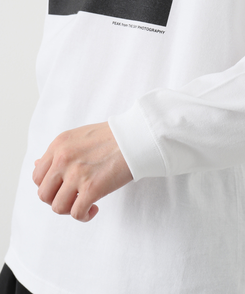 JOURNAL STANDARD（ジャーナルスタンダード）の「【THE DAY PHOTOGRAPHY×Yoo Hoo Store】PEAK L/S TEE（Tシャツ/カットソー・メンズ・ホワイト・MEDIUM/LARGE）」の6枚目の写真