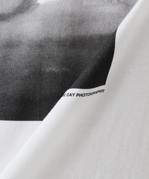 JOURNAL STANDARD（ジャーナルスタンダード）の「【THE DAY PHOTOGRAPHY×Yoo Hoo Store】PEAK L/S TEE（Tシャツ/カットソー・メンズ・ホワイト・MEDIUM/LARGE）」の3枚目の写真
