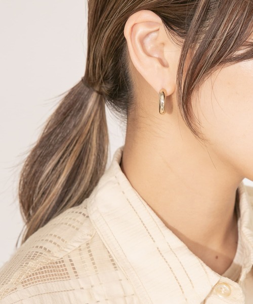 KBF(ケイビーエフ)の「クォーターサークルピアス(ピアス(両耳用)・レディース・シルバー/ゴールド・ONE)」の3枚目の写真