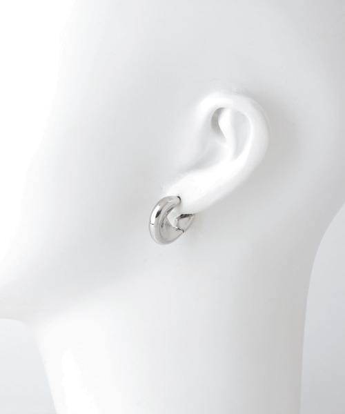 KBF(ケイビーエフ)の「クォーターサークルピアス(ピアス(両耳用)・レディース・シルバー/ゴールド・ONE)」の8枚目の写真