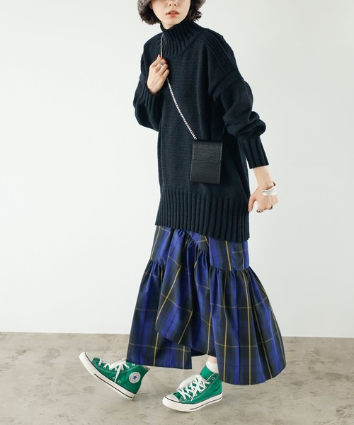 GeeRA(ジーラ)の「リブ使いビッグシルエットニット(ニット/セーター・レディース・レッド/ブルー/ブラック・SMALL/MEDIUM/LARGE/X-LARGE)」の21枚目の写真