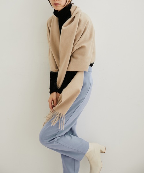 VIS（ビス）の「リサイクルポリなめらかタッチ無地ストール（マフラー・レディース・キナリ/ベージュ/グレー/イエロー系その他2/ブラック・FREE）」の6枚目の写真