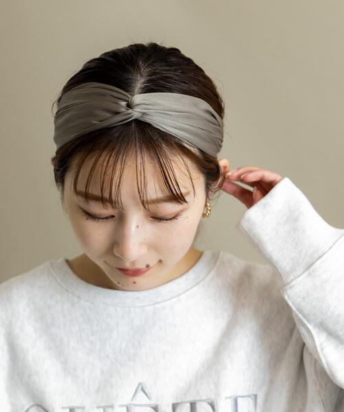 SMELLY（スメリー）の「クロスヘアターバン（ヘアバンド・レディース・ブラウン/グレー・-）」の2枚目の写真