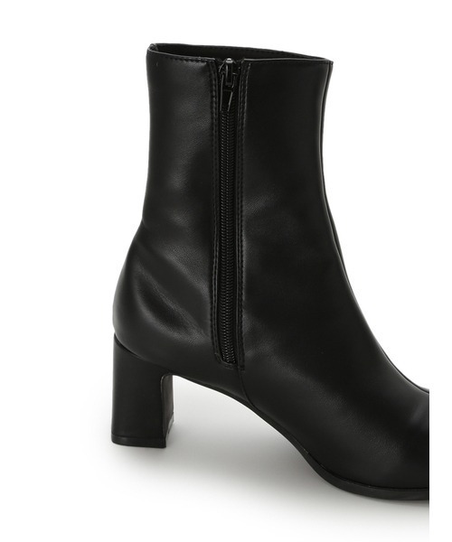 SNIDEL(スナイデル)の「スクエアショートブーツ(ブーツ・レディース・ブラック/ダークブラウン/モカ・SMALL/MEDIUM/LARGE)」の17枚目の写真