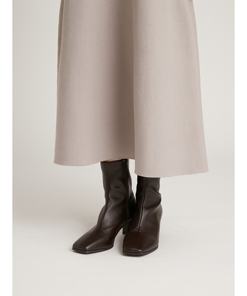 SNIDEL(スナイデル)の「スクエアショートブーツ(ブーツ・レディース・ブラック/ダークブラウン/モカ・SMALL/MEDIUM/LARGE)」の6枚目の写真