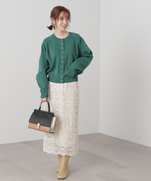 N.（N. Natural Beauty Basic）（エヌエヌナチュラルビューティーベーシック）の「◆ドットボタン総針フォルムカーディガン（カーディガン/ボレロ・レディース・オフホワイト/ブラック/グリーン/ブルー/ネイビー/ピンク/イエロー・MEDIUM）」の15枚目の写真