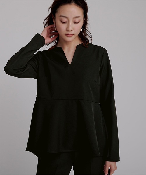 UR'S(ユアーズ)の「キーネックペプラムトップス(Tシャツ/カットソー・レディース・グレイッシュベージュ/ダークネイビー/ブラック・L/S/M)」の8枚目の写真