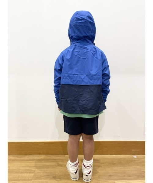 GAP（ギャップ）の「ウインドバスタージャケット (キッズ)（ナイロンジャケット・キッズ・ブラック/ブルー・M/L/XL/XXL/S）」の10枚目の写真