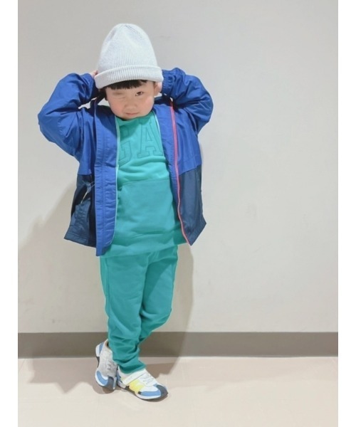 GAP（ギャップ）の「ウインドバスタージャケット (キッズ)（ナイロンジャケット・キッズ・ブラック/ブルー・M/L/XL/XXL/S）」の11枚目の写真