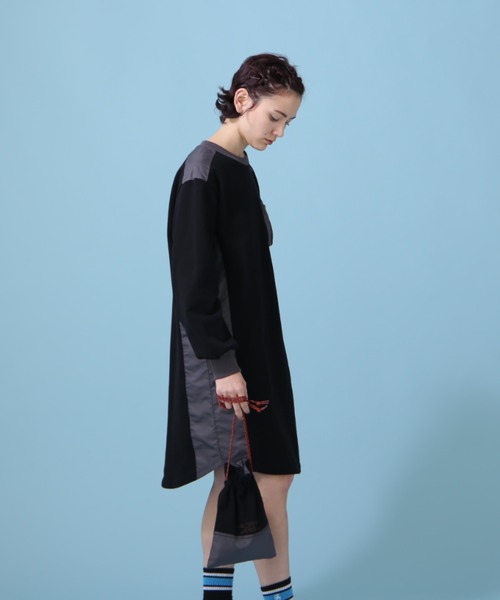 AVIREX（アヴィレックス）の「《WEB&DEPOT限定》SWEAT DRAWSTRING BAG/ スウェットドローストリング巾着バッグ（ショルダーバッグ・レディース・グレー/ブラック・FREE）」の6枚目の写真