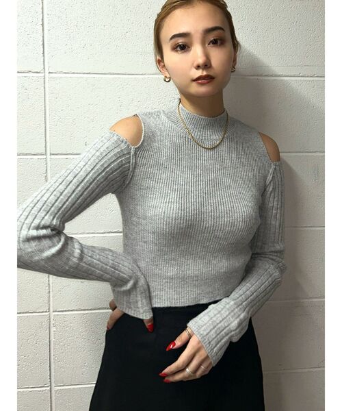 EMODA（エモダ）の「ショルダーオープンニット（ニット/セーター・レディース・グレー/ブラック/ブルー・FREE）」の19枚目の写真