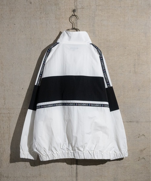 JOHN'S CLOSET(ジョンズクローゼット)の「【13】ナイロン オーバーサイズ スタンドジャケット(ナイロンジャケット・メンズ・レッド/オフホワイト/ブラック・MEDIUM/LARGE)」の5枚目の写真