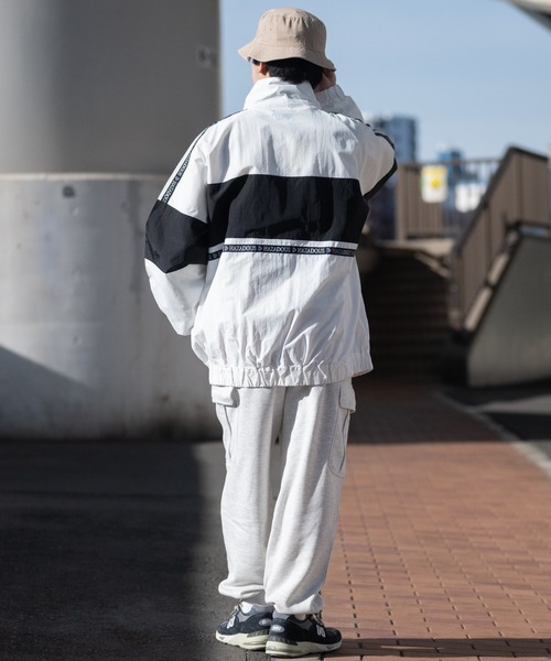 JOHN'S CLOSET(ジョンズクローゼット)の「【13】ナイロン オーバーサイズ スタンドジャケット(ナイロンジャケット・メンズ・レッド/オフホワイト/ブラック・MEDIUM/LARGE)」の12枚目の写真