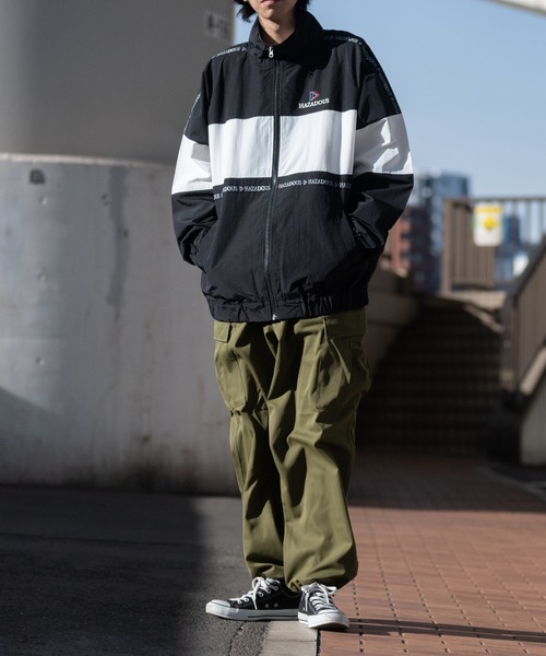 JOHN'S CLOSET(ジョンズクローゼット)の「【13】ナイロン オーバーサイズ スタンドジャケット(ナイロンジャケット・メンズ・レッド/オフホワイト/ブラック・MEDIUM/LARGE)」の16枚目の写真