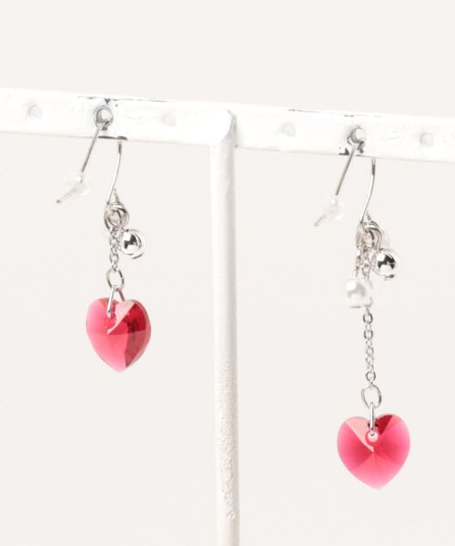 tone(トーン)の「【MUURABBTI】真っ赤なハートのゆらゆらピアス(MA)(ピアス(両耳用)・レディース・ゴールド/シルバー・FREE)」の12枚目の写真