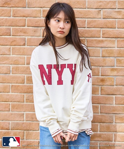 FREAK'S STORE（フリークスストア）の「MLB × FREAK'S STORE/エムエルビー MLB サテンロゴスウェット（スウェット・レディース・オフホワイト/ナチュラル/グレー/ネイビー・ﾌﾘ-）」の10枚目の写真