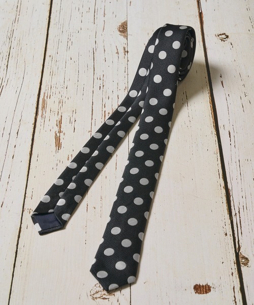 ADPOSION（アドポーション）の「レジメンナロータイ / ビッグドット柄ナロータイ（ネクタイ・メンズ・ブラック系4/ブラック系3/ブラック系2/シルバー系1/ネイビー系1/ブラック系1/ワイン系1・FREE）」の10枚目の写真