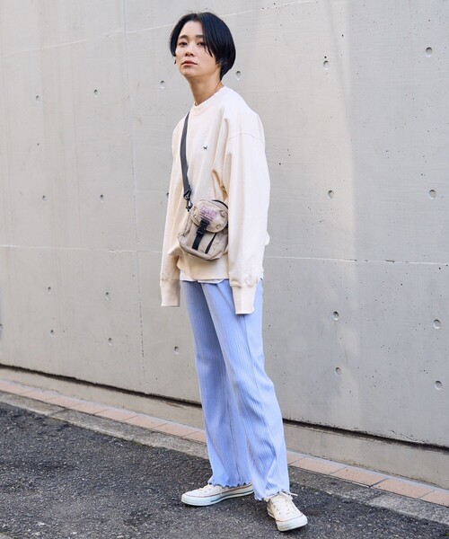 FREAK'S STORE(フリークスストア)の「TOWN CRAFT × FREAK'S STORE/タウンクラフト 別注 ベーシックスウェットクルーネック(スウェット・レディース・ライトグレー/ブラック/ネイビー/レッド/オフホワイト/イエロー・フリ-)」の14枚目の写真