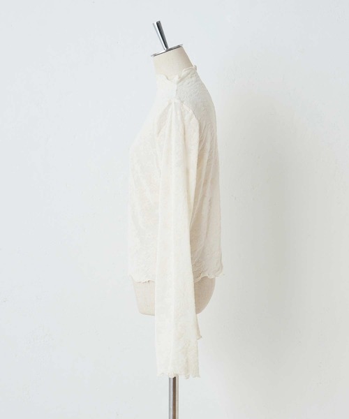 one after another NICE CLAUP（ワンアフターアナザーナイスクラップ）の「オパールシアーハイネックトップス　2023SS（Tシャツ/カットソー・レディース・グレー/ピンクベージュ/アイボリー・FREE）」の9枚目の写真