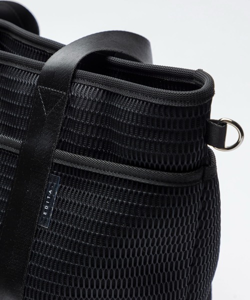 EDITA.(エディータ)の「洗濯機で洗える Washable stylish tote bag 軽量 / A4収納(ショルダーバッグ・レディース・ブラック/チャコールグレー・FREE)」の15枚目の写真