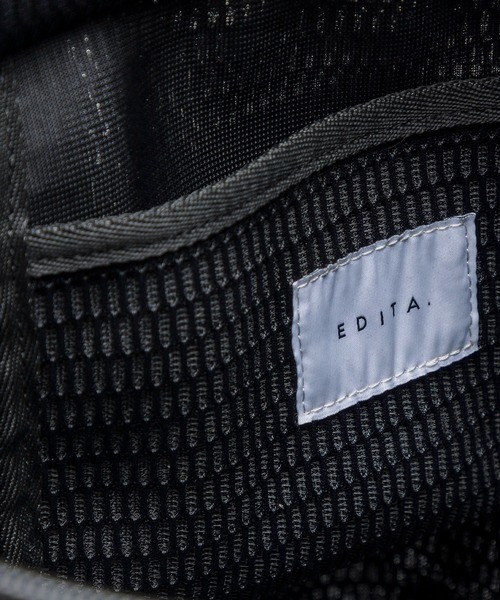 EDITA.(エディータ)の「洗濯機で洗える Washable stylish tote bag 軽量 / A4収納(ショルダーバッグ・レディース・ブラック/チャコールグレー・FREE)」の22枚目の写真