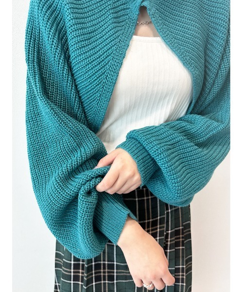CECIL McBEE（セシルマクビー）の「２WAYクロップドボレロ（ニット/セーター・レディース・ベージュ/ブラック/チャコールグレー/ブルー・MEDIUM）」の6枚目の写真